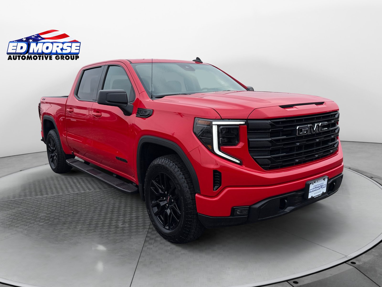 New 2026 GMC Sierra 1500 Elevation w/ LPO, Elevation Black Package AWD/4WD image 7