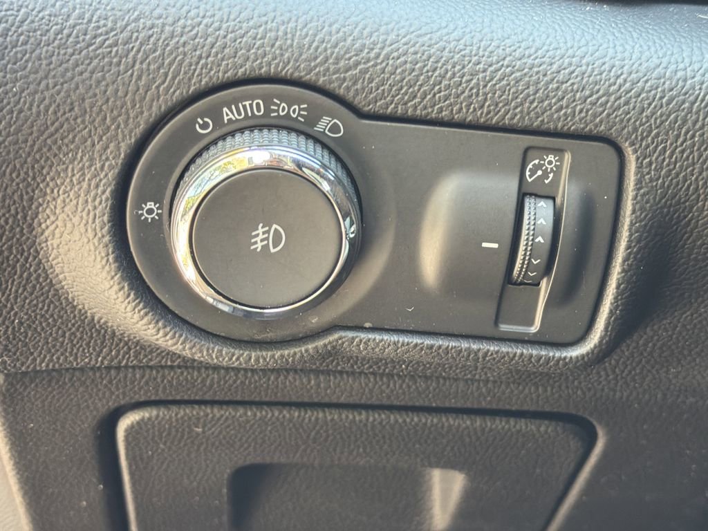 Used 2014 Buick Verano image 35