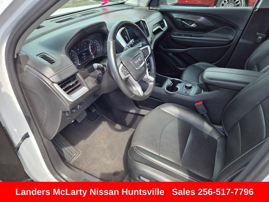 Used 2024 GMC Terrain SLT AWD/4WD image 17