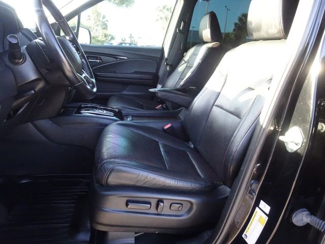 Certified 2020 Honda Pilot Black Edition image 7