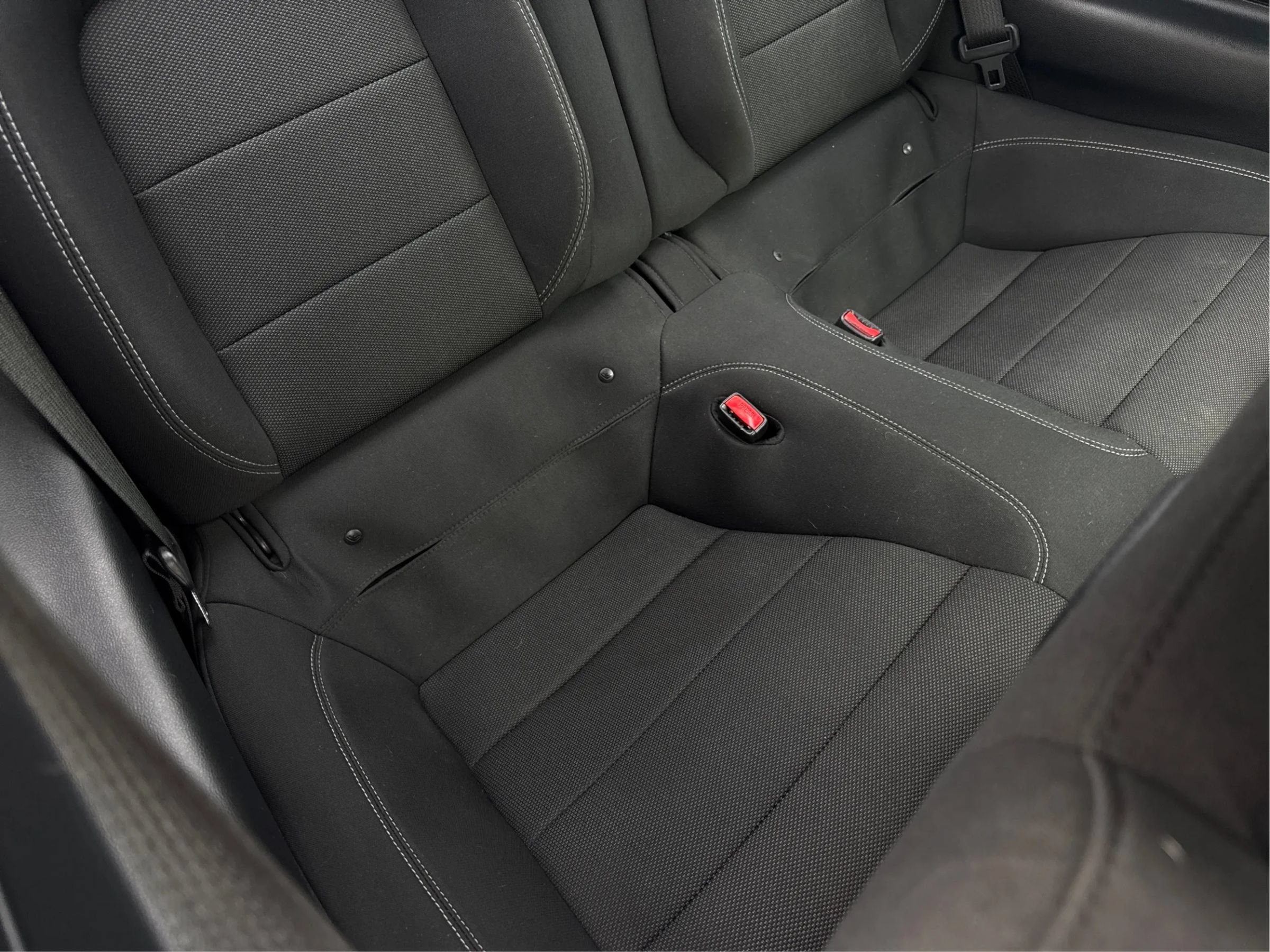 Used 2016 Ford Mustang Coupe RWD image 29