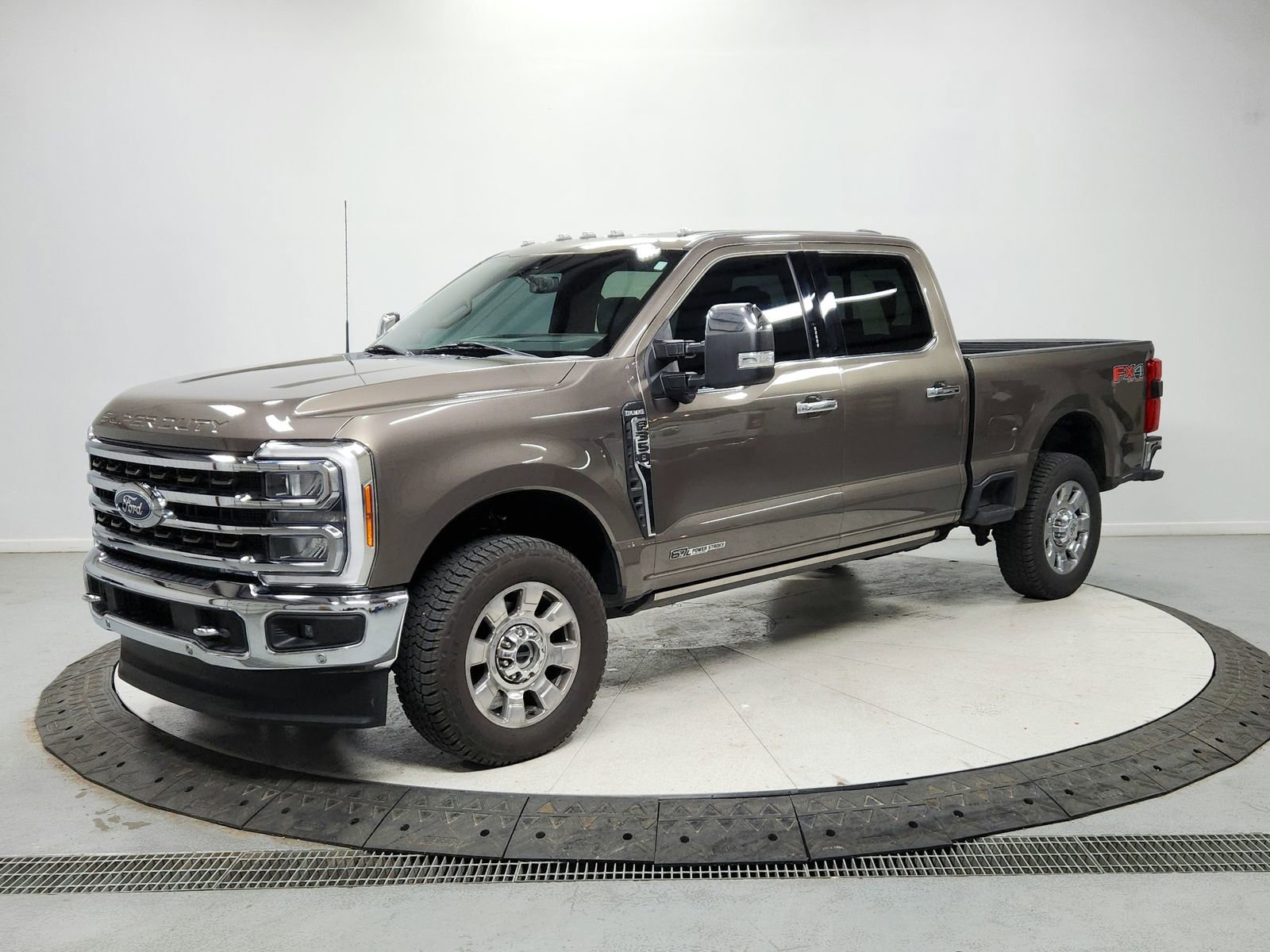 Used 2023 Ford F350 King Ranch w/ Chrome Package image 3