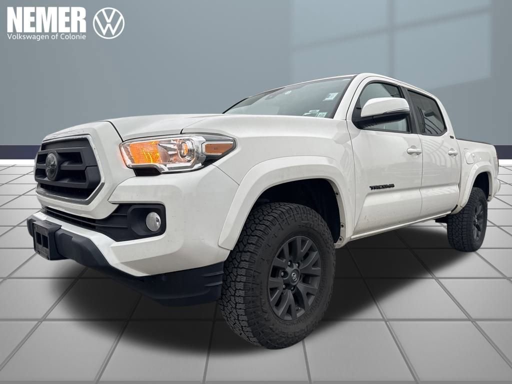 Used 2021 Toyota Tacoma SR5 w/ Technology Package image 1