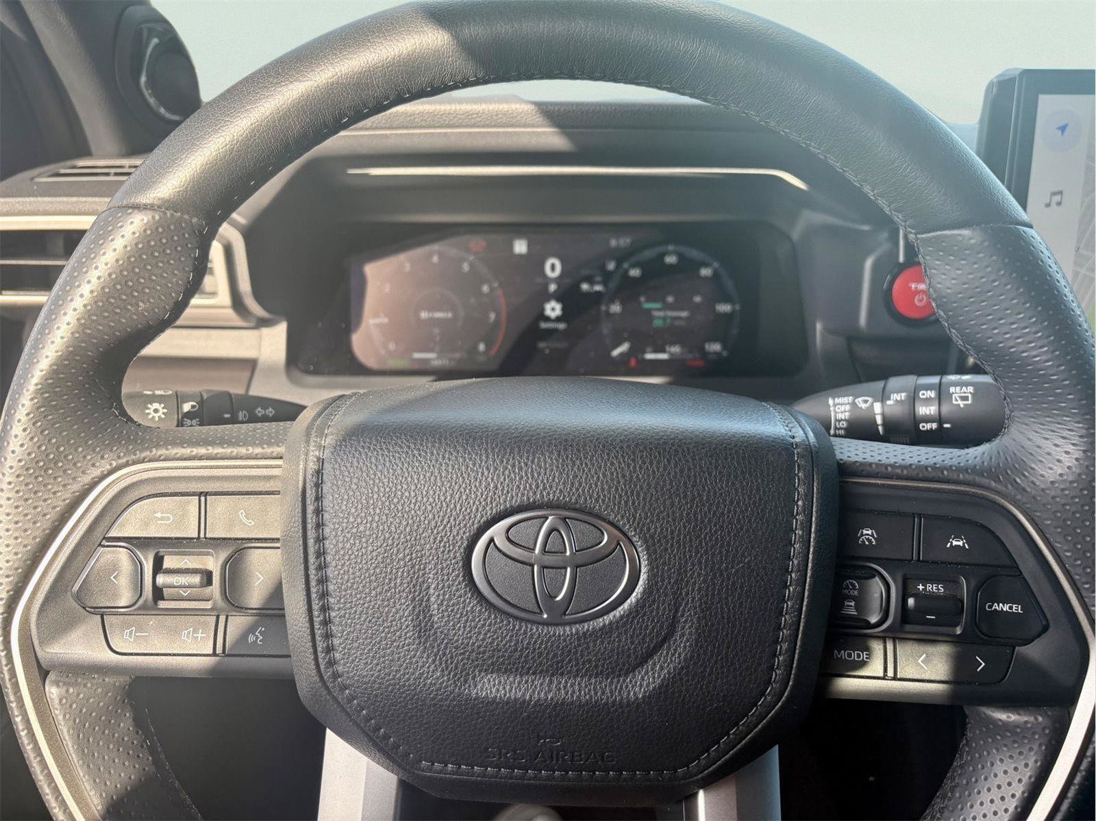 Used 2025 Toyota 4Runner TRD Off-Road Premium w/ Tow Technology Package AWD/4WD image 16