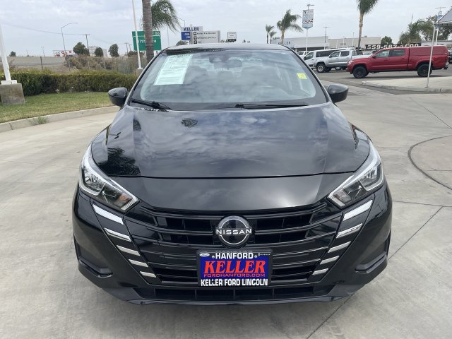Used 2024 Nissan Versa SV FWD image 3