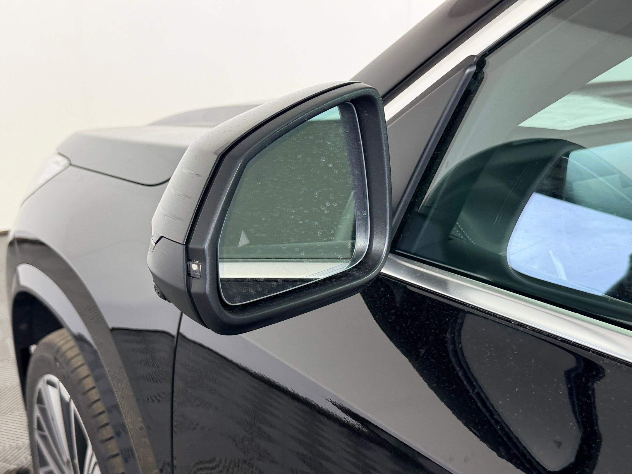 Used 2026 BMW X1 xDrive28i w/ Technology Package image 24