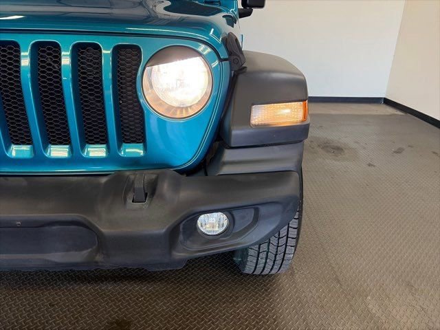 Used 2019 Jeep Wrangler Sport image 8