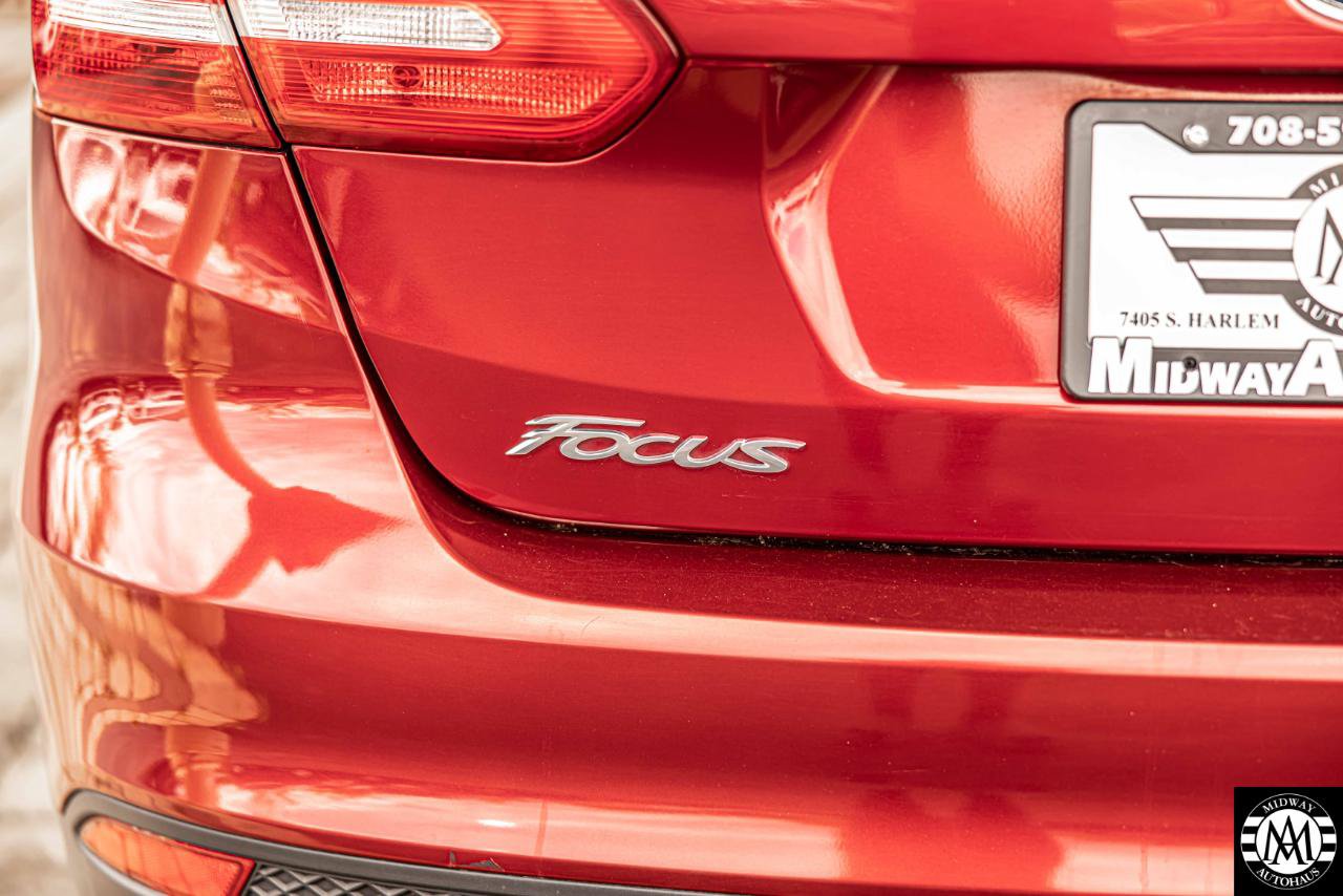 Used 2017 Ford Focus SE FWD image 15