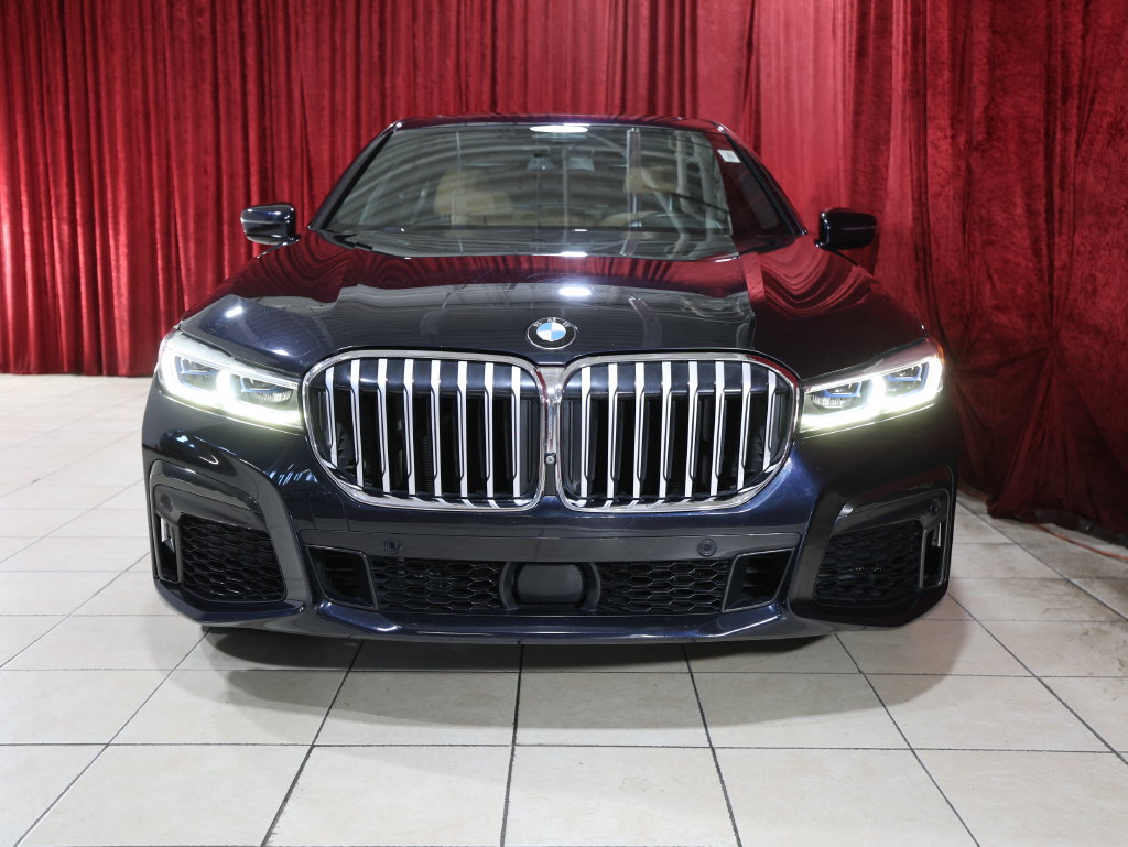 Used 2020 BMW 750i xDrive w/ Executive Package AWD/4WD image 8