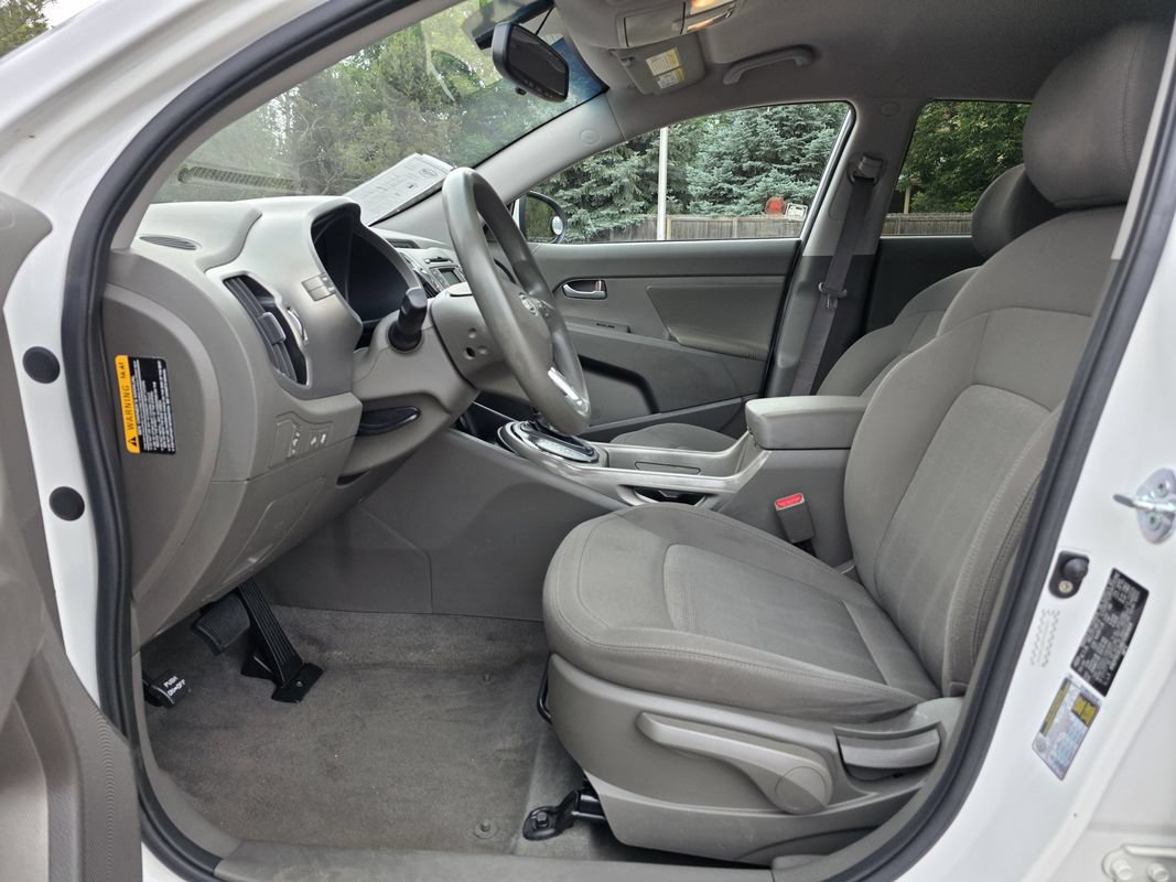 Used 2011 Kia Sportage LX FWD image 15