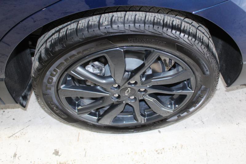 Used 2022 Chevrolet Equinox RS w/ RS Leather Package image 19