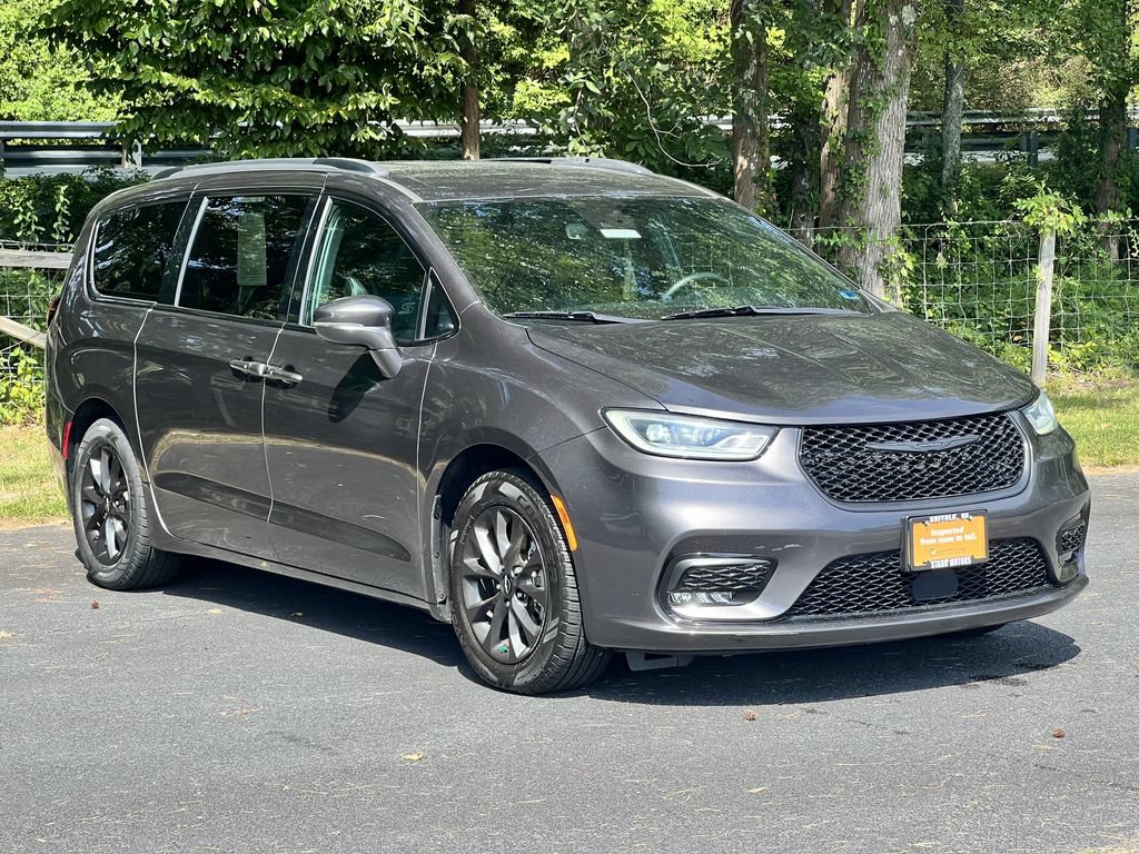 Used 2021 Chrysler Pacifica Touring-L w/ S Appearance Package