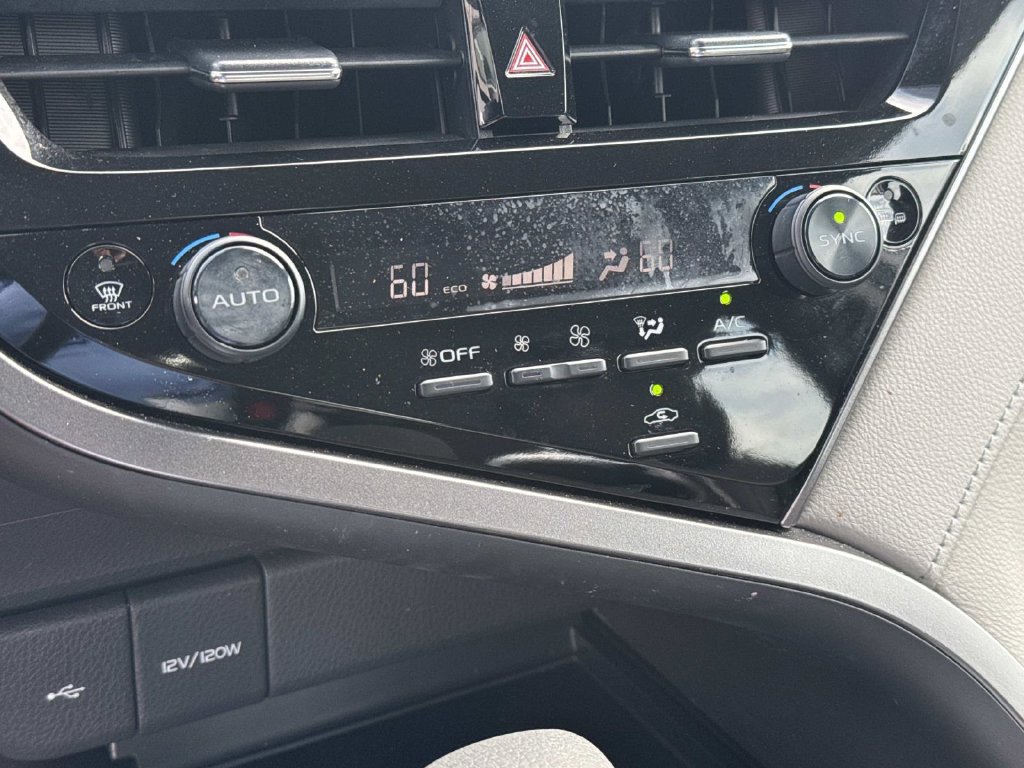 Used 2022 Toyota Camry LE w/ Convenience Package FWD image 35