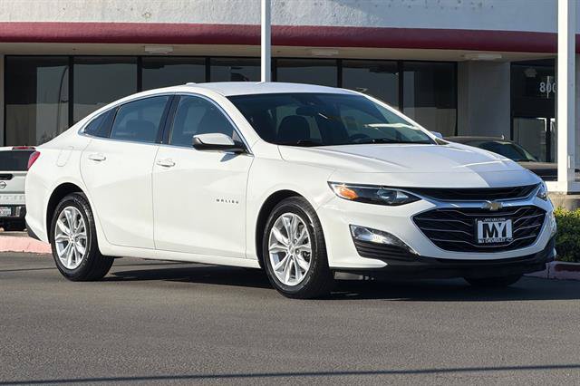 Used 2024 Chevrolet Malibu LT FWD image 2