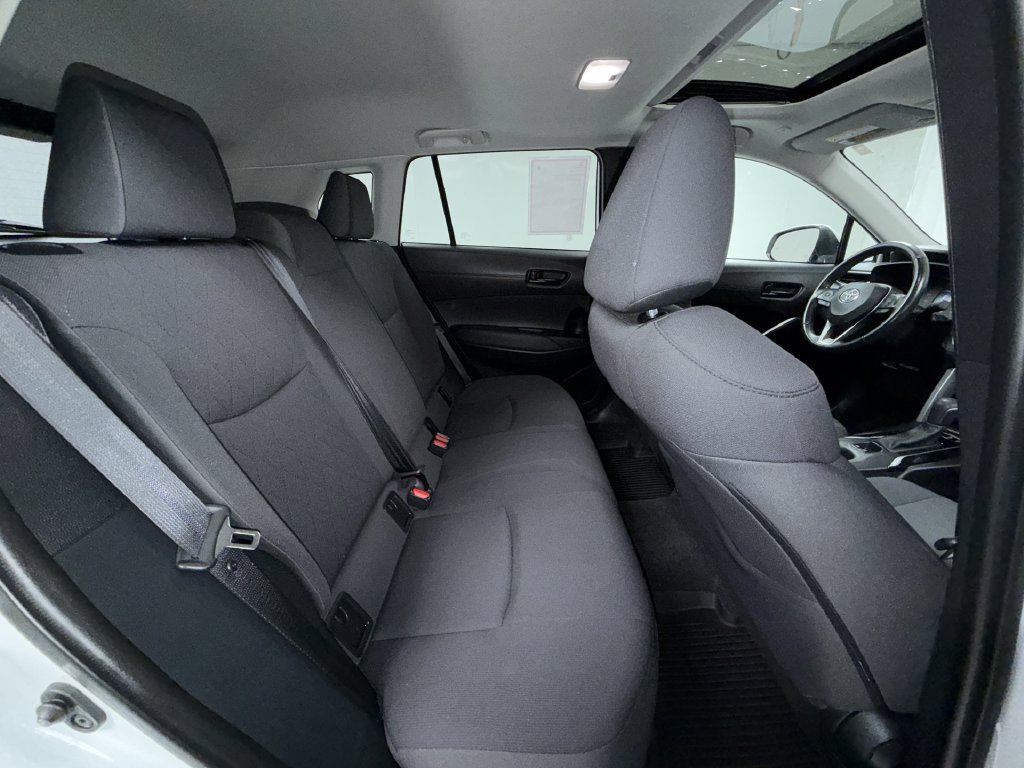 Certified 2023 Toyota Corolla Cross LE w/ Moonroof Package AWD/4WD image 17