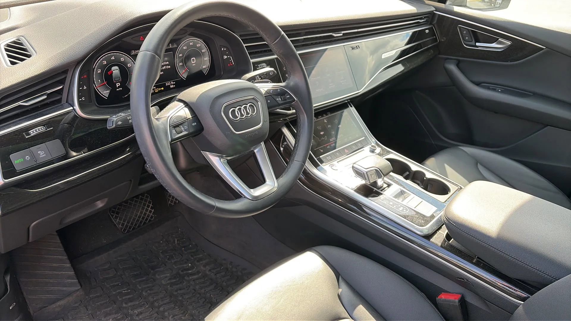 Used 2022 Audi Q7 3.0T Premium w/ Convenience Package image 10