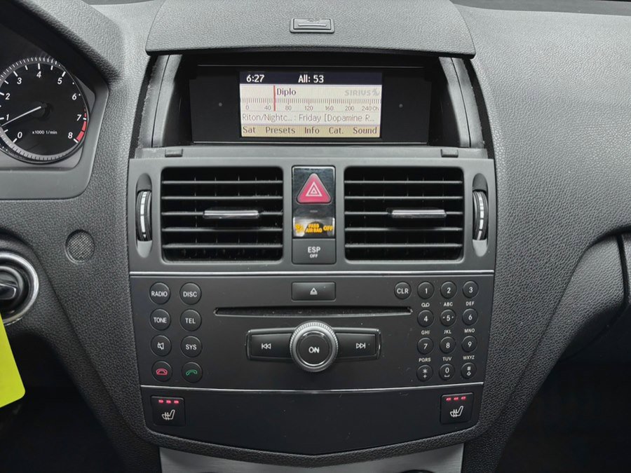 Used 2009 Mercedes-Benz C 300 Sport image 38