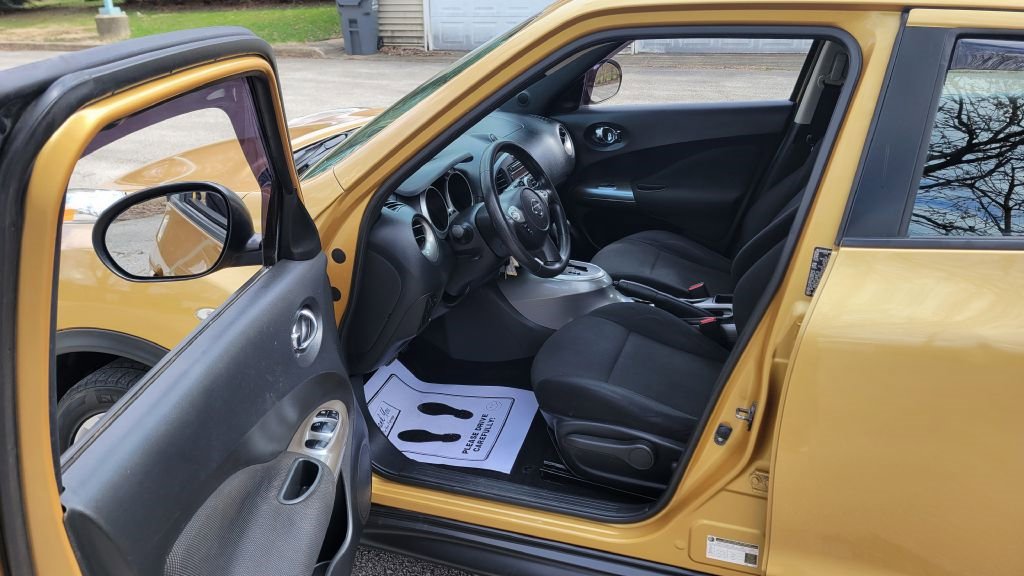 Used 2014 Nissan Juke S image 10