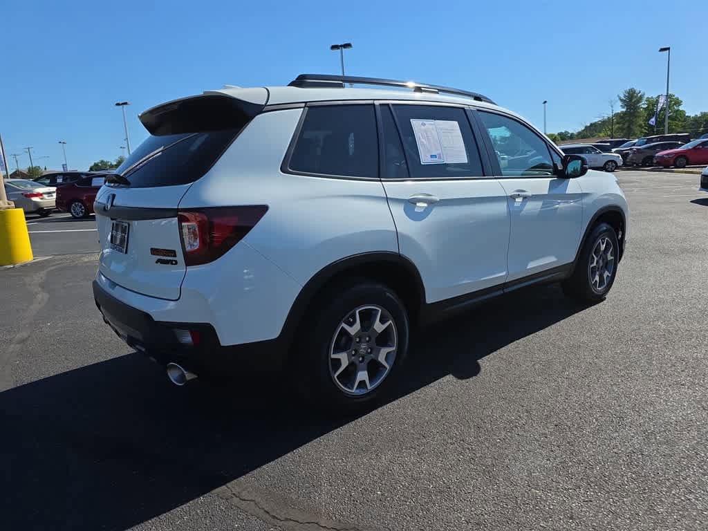 Certified 2023 Honda Passport TrailSport image 9
