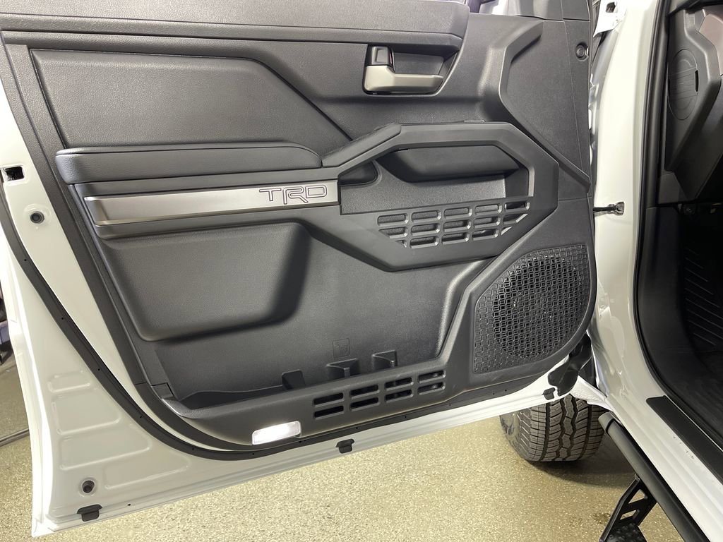 Certified 2025 Toyota Tacoma TRD Off-Road w/ TRD Off Road Premium Package AWD/4WD image 17