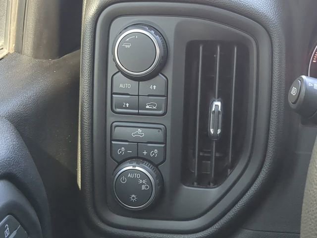 Used 2023 Chevrolet Silverado 1500 Custom image 24