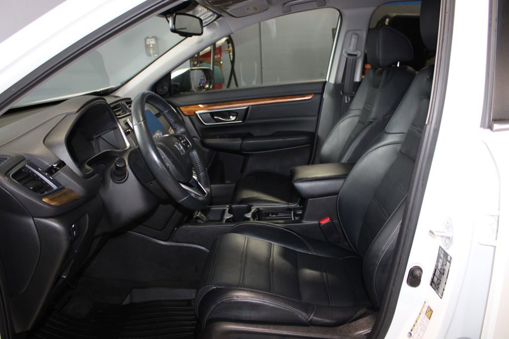 Used 2019 Honda CR-V Touring image 10
