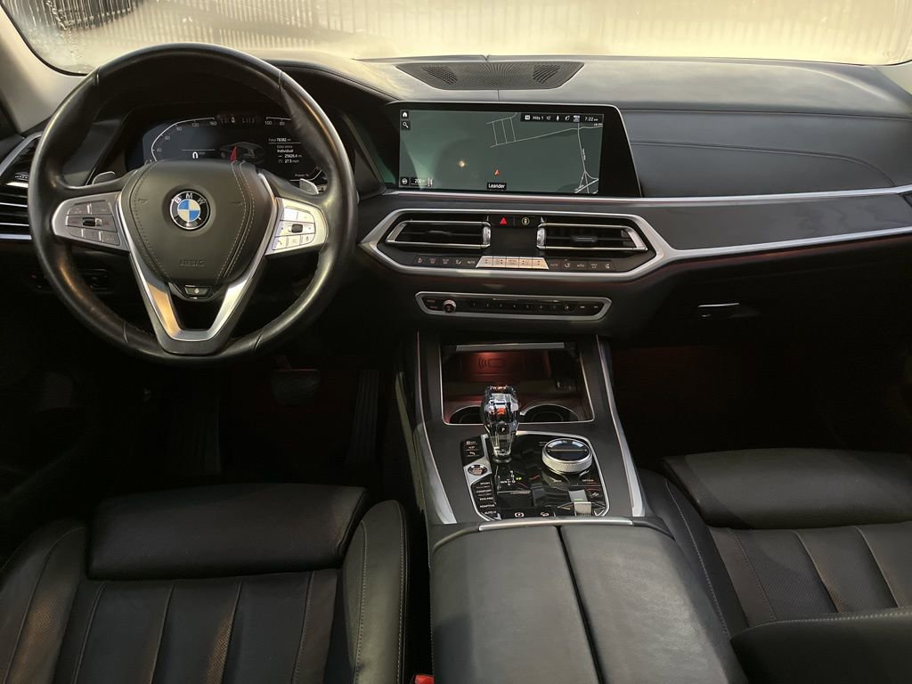 Used 2022 BMW X7 xDrive40i w/ Executive Package image 17