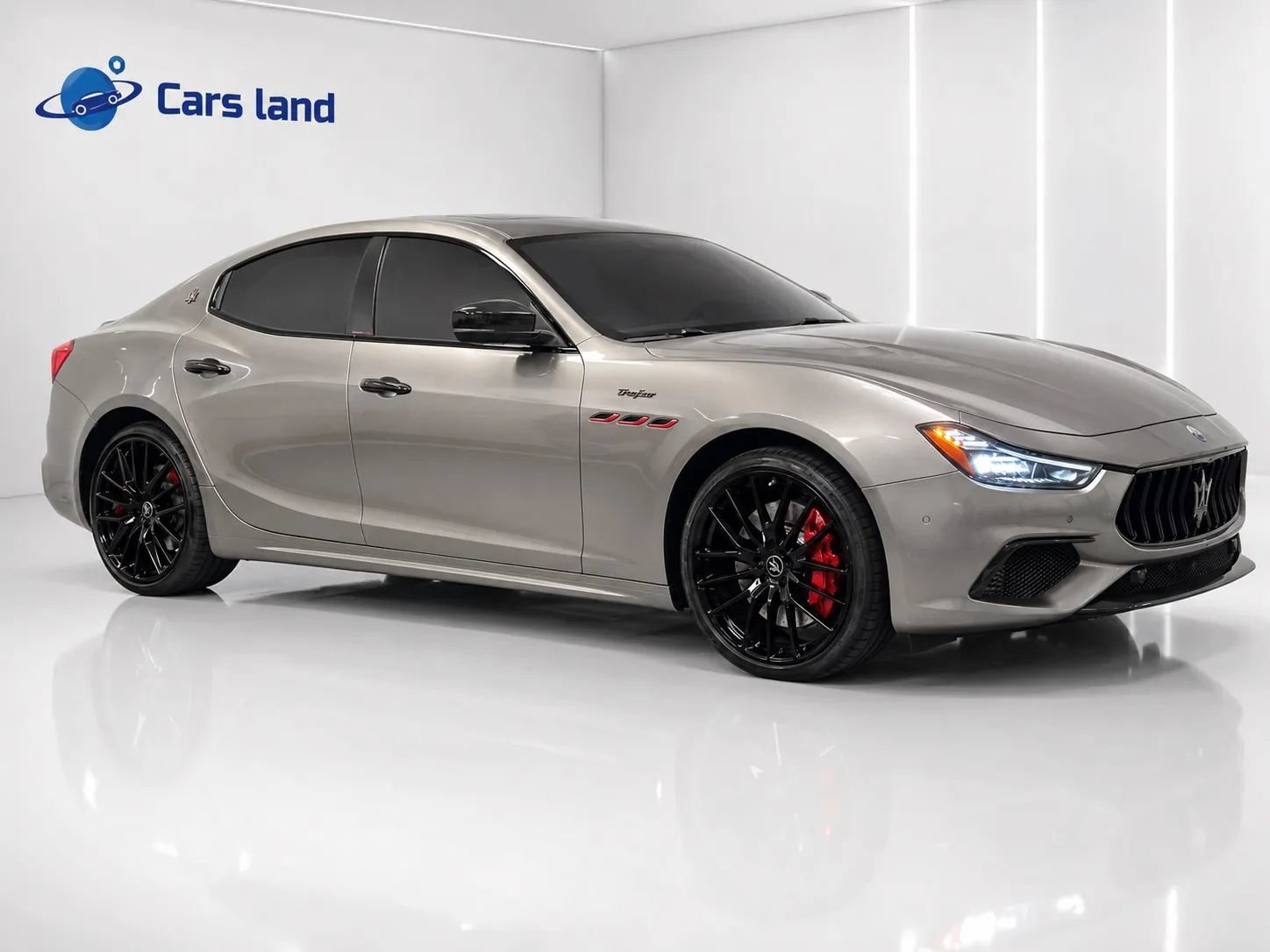Used 2021 Maserati Ghibli Trofeo RWD image 2