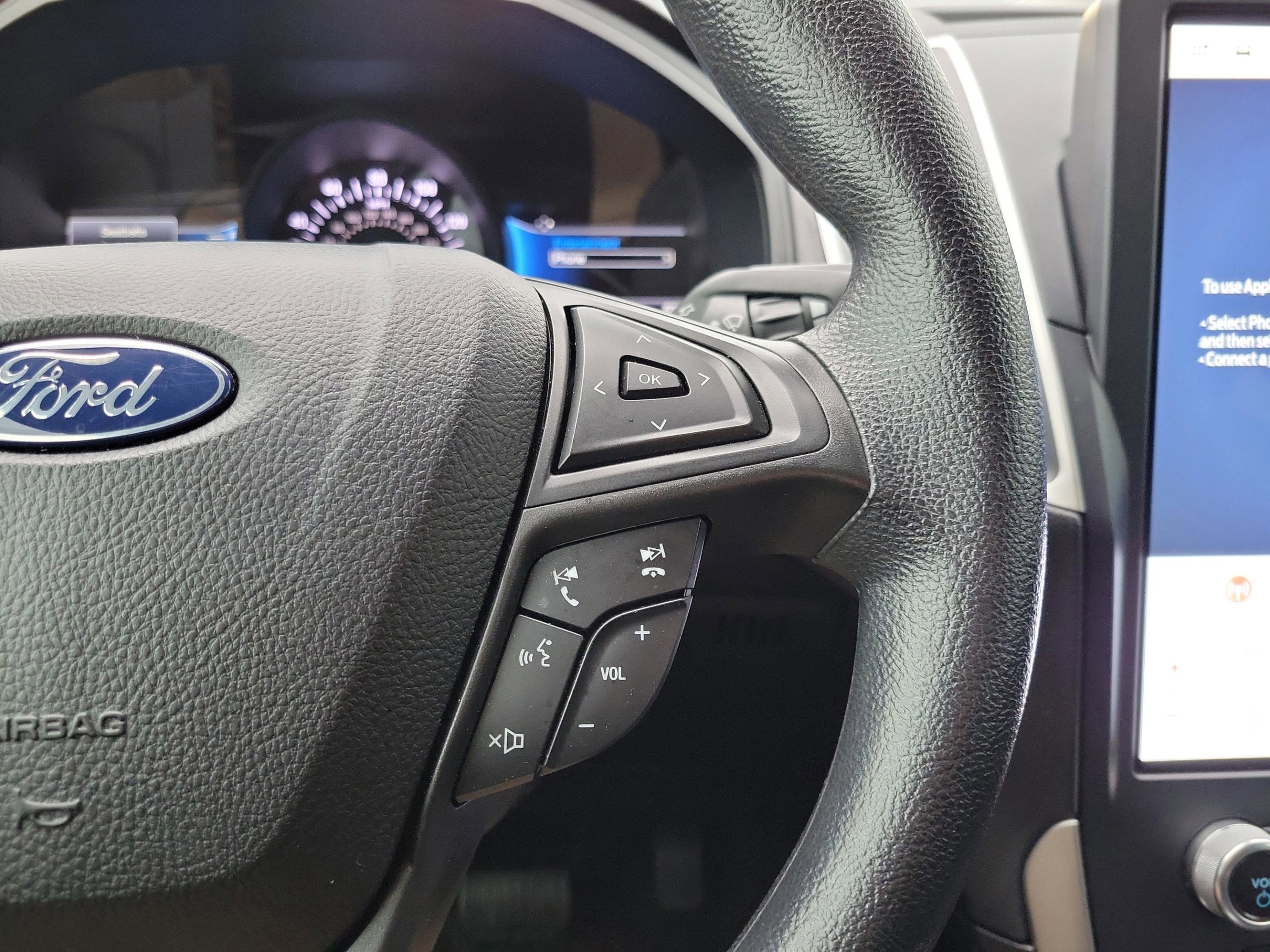 Used 2022 Ford Edge SE w/ Black Appearance Package image 13