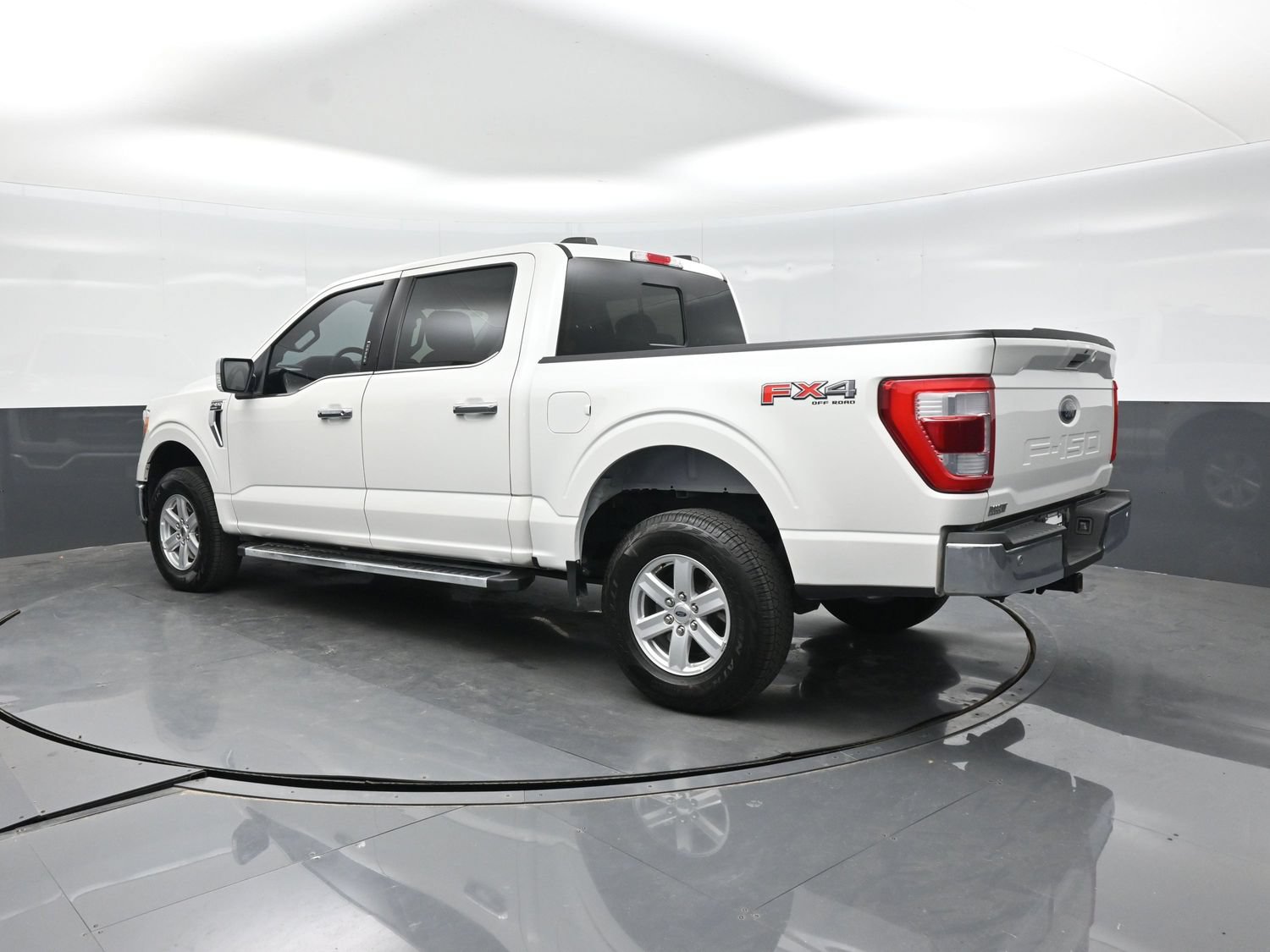 Certified 2023 Ford F150 Lariat w/ Trailer Tow Package AWD/4WD image 5