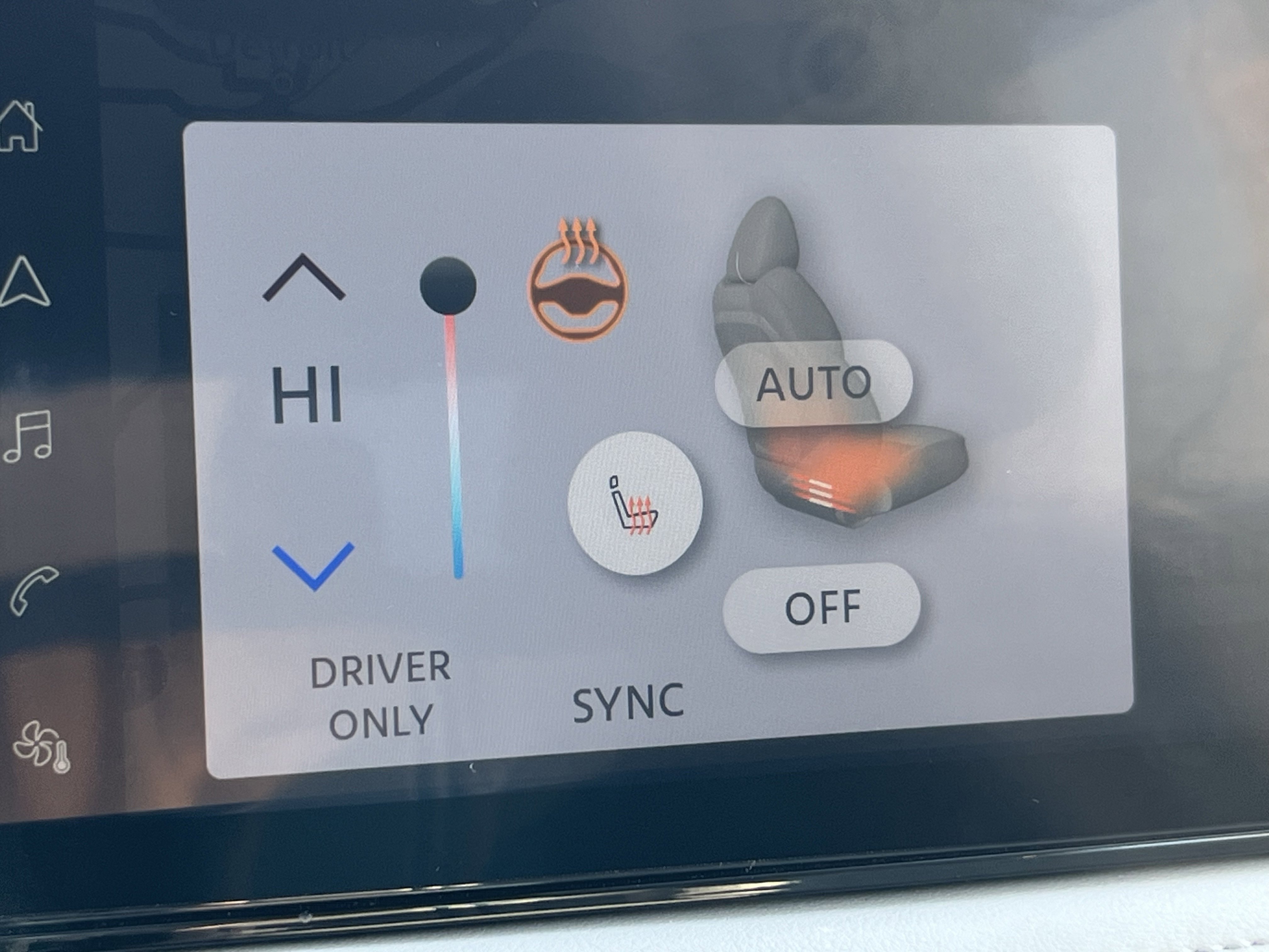 Used 2023 Nissan Ariya AWD image 32