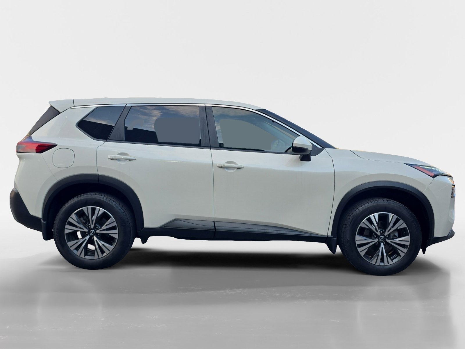 Used 2023 Nissan Rogue SV AWD/4WD image 6