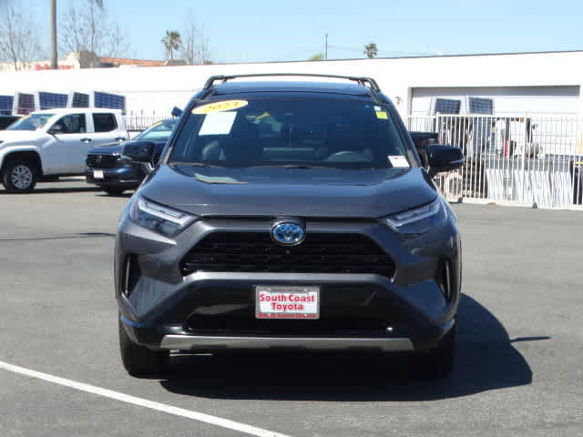 Used 2023 Toyota RAV4 XSE AWD/4WD image 3