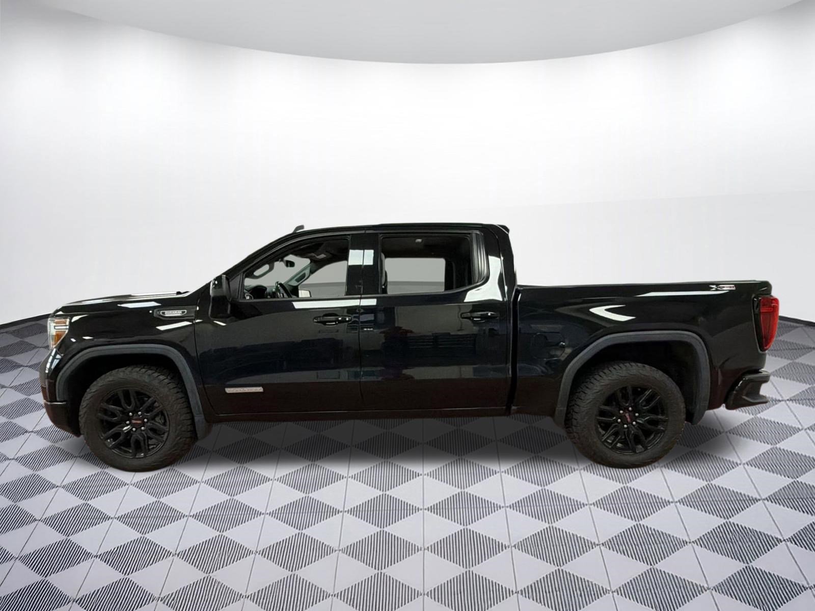 Used 2021 GMC Sierra 1500 Elevation image 2