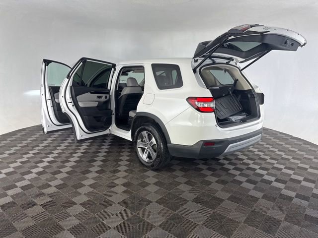 Used 2023 Honda Pilot EX-L image 18