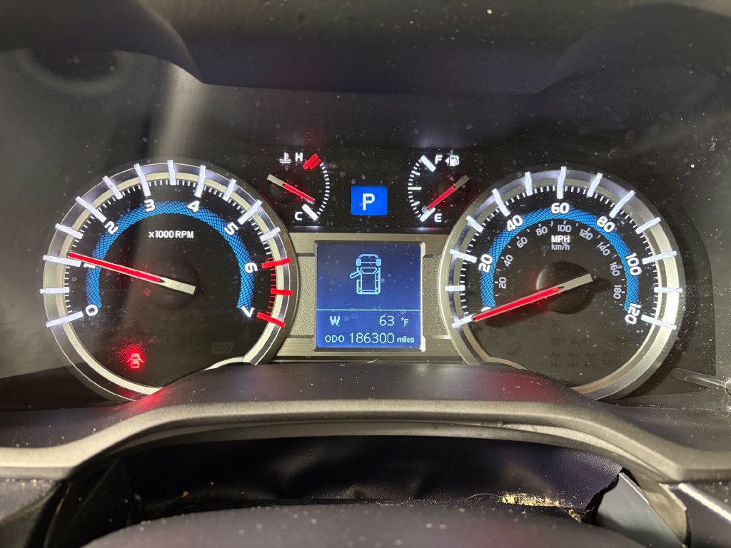 Used 2016 Toyota 4Runner SR5 AWD/4WD image 16