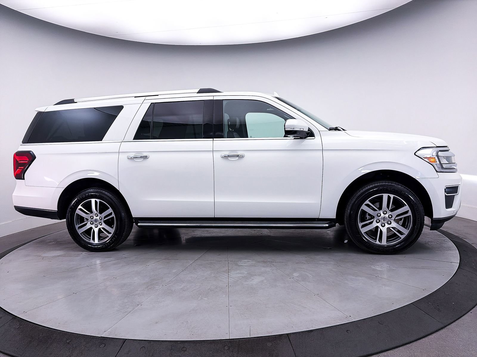 Used 2022 Ford Expedition Max Limited AWD/4WD image 44