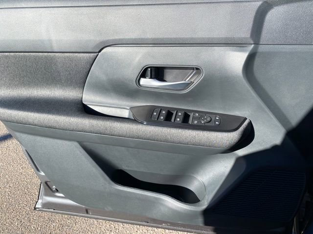 New 2026 Nissan Kicks SV w/ SV Premium Package image 13