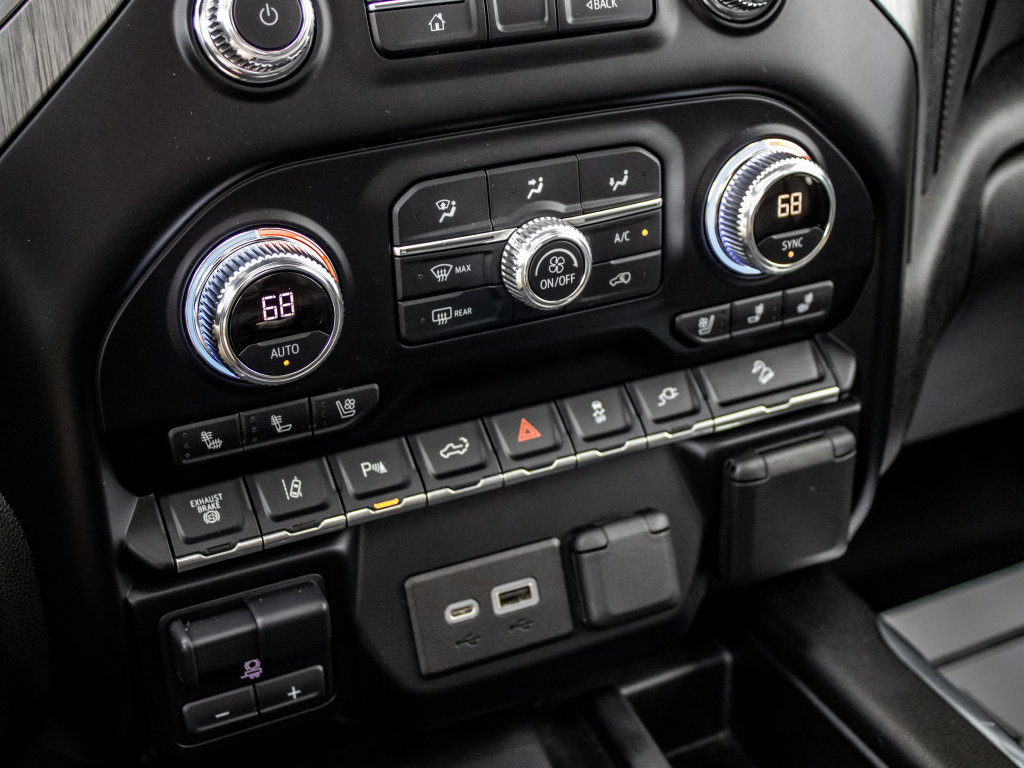 Used 2021 GMC Sierra 3500 Denali image 37