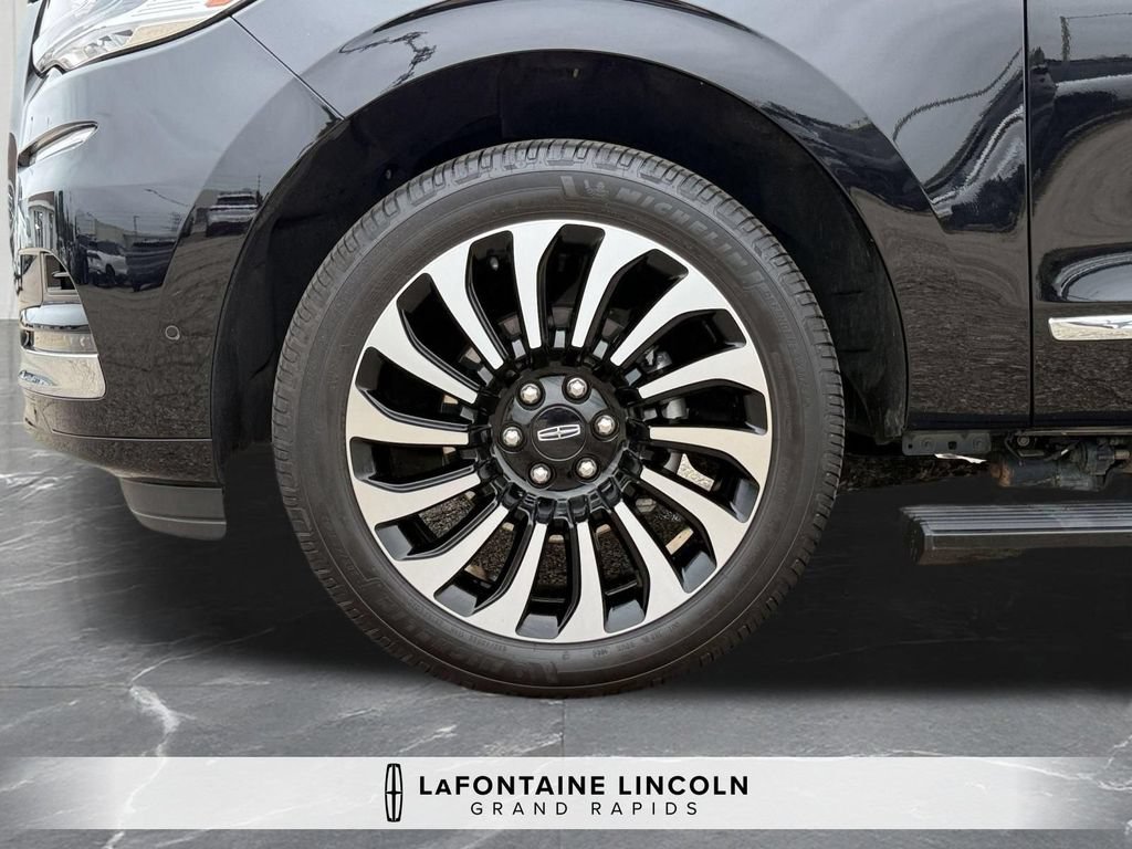 Certified 2024 Lincoln Navigator Black Label AWD/4WD image 34