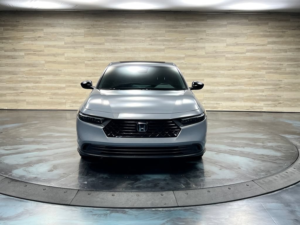 Used 2025 Honda Accord Sport image 9