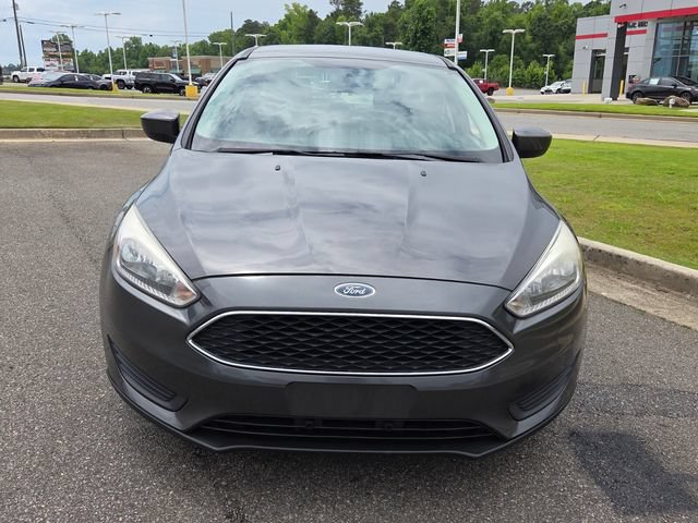 Used 2018 Ford Focus SE FWD image 2