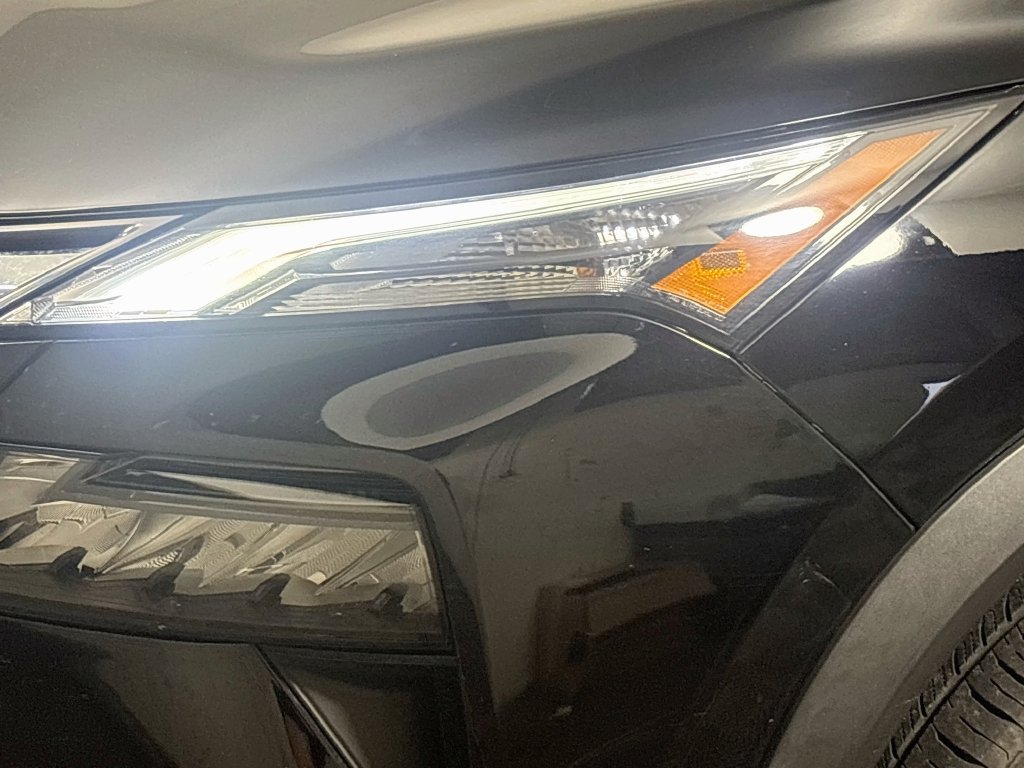 Used 2024 Nissan Rogue S FWD image 9