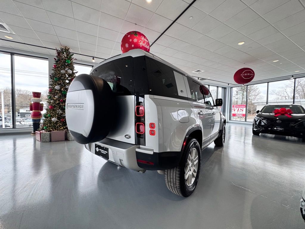 Used 2023 Land Rover Defender 110 S image 5