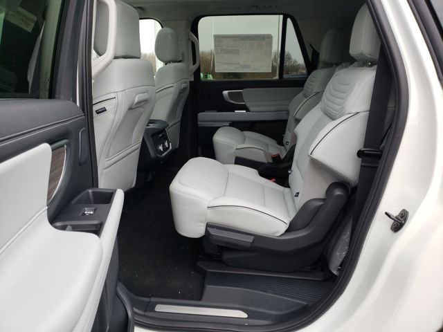 New 2025 Ford Expedition Max Platinum w/ Platinum Ultimate Package image 28