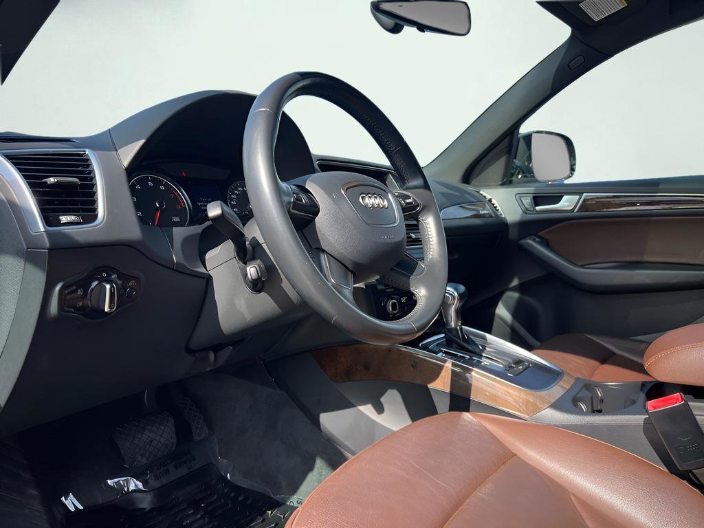 Used 2017 Audi Q5 2.0T Premium image 31