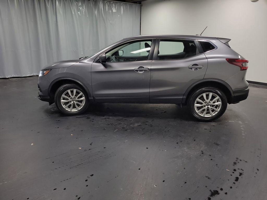 Used 2022 Nissan Rogue Sport S image 5