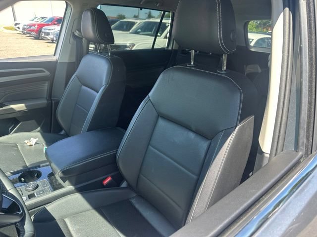 Certified 2023 Volkswagen Atlas SE w/ Black Wheel Package AWD/4WD image 10