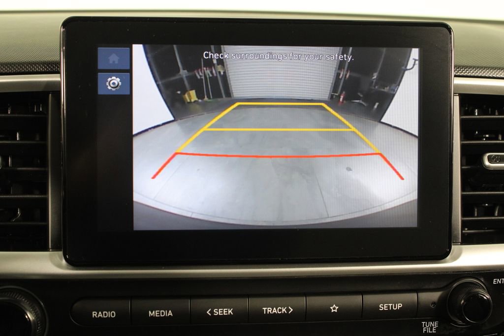 Certified 2023 Hyundai Venue SEL image 28