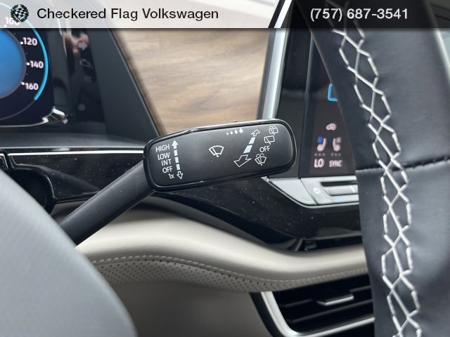 New 2025 Volkswagen Atlas SE image 39